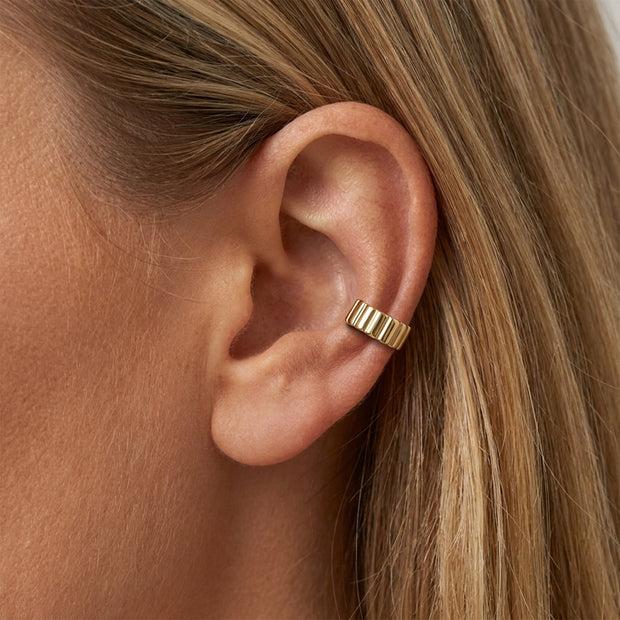 Wide Column Ribbed Ear Cuff EC-1328