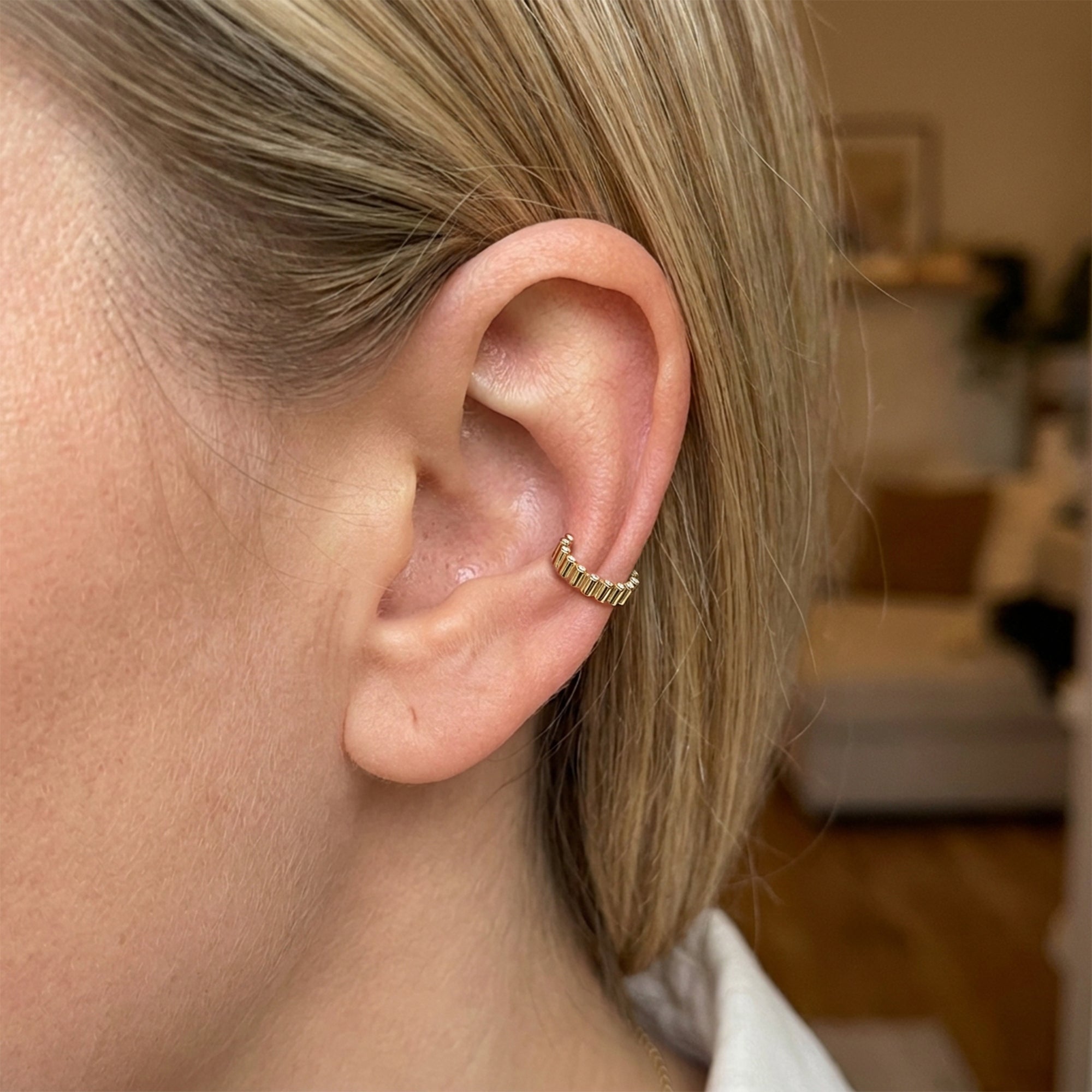 Cylinder Bezel CZ Ear Cuff EC-1466