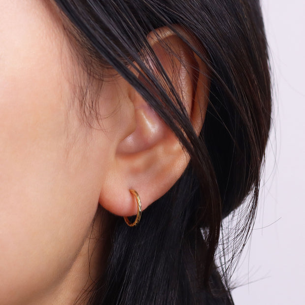 Diamond-Cut Hoop Earring HO-2757