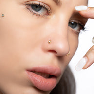 Eye Crystal Curved Nose Stud NSKZ-1747