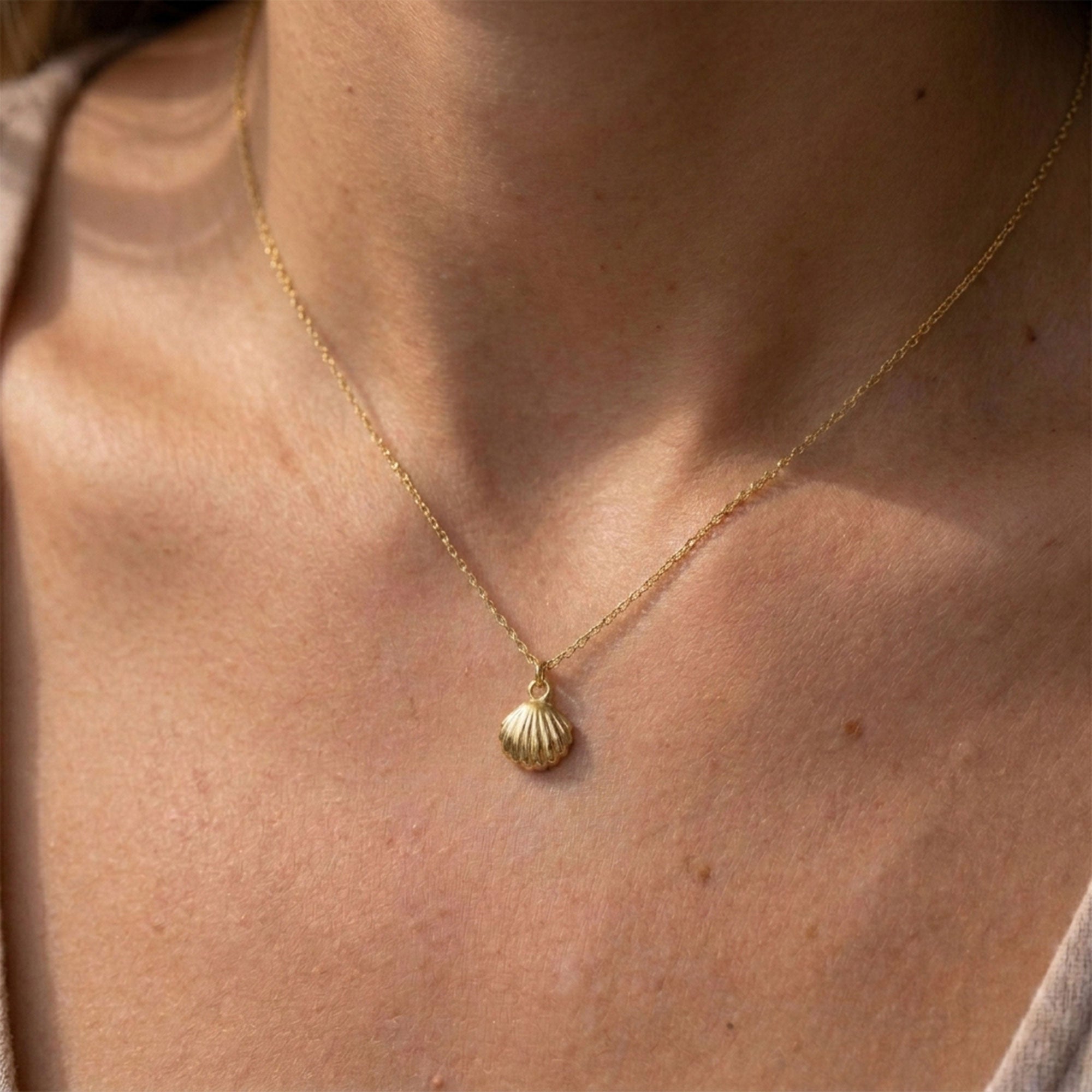 Scallop Shell Necklace SPE-3686