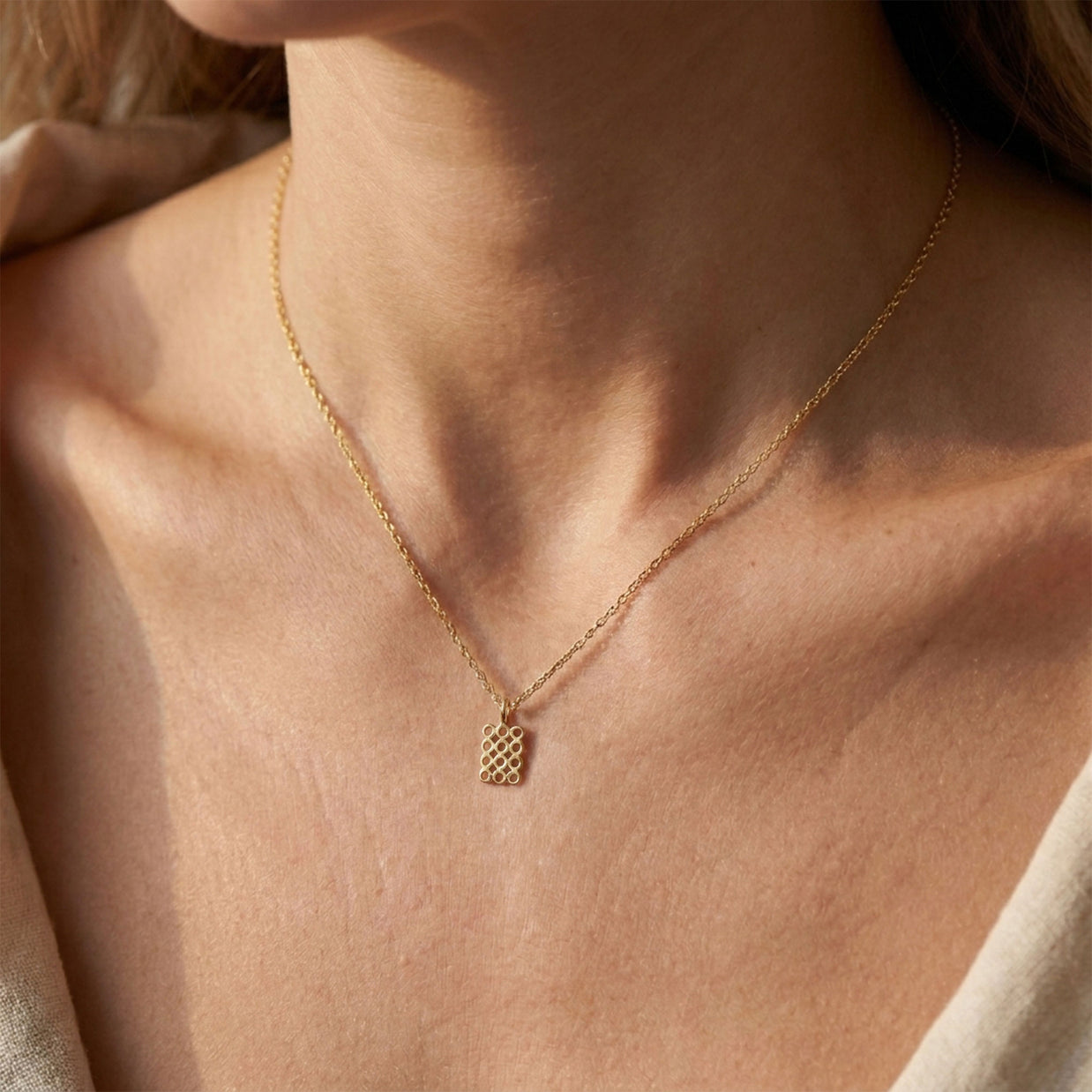 Flat Hole Shaped Necklace SPE-5259