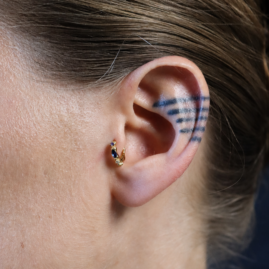 Beautiful Huggies Earring STCR-192