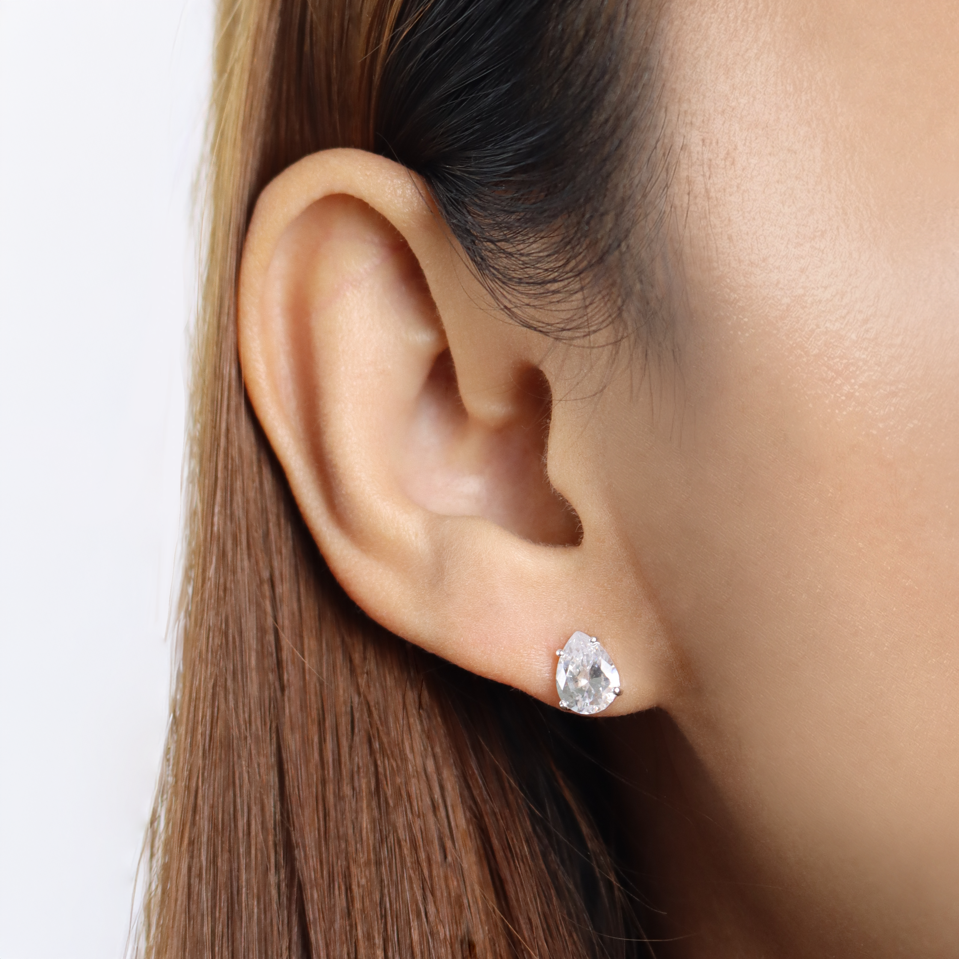 Oval Crystal Stud Earring STS-3363