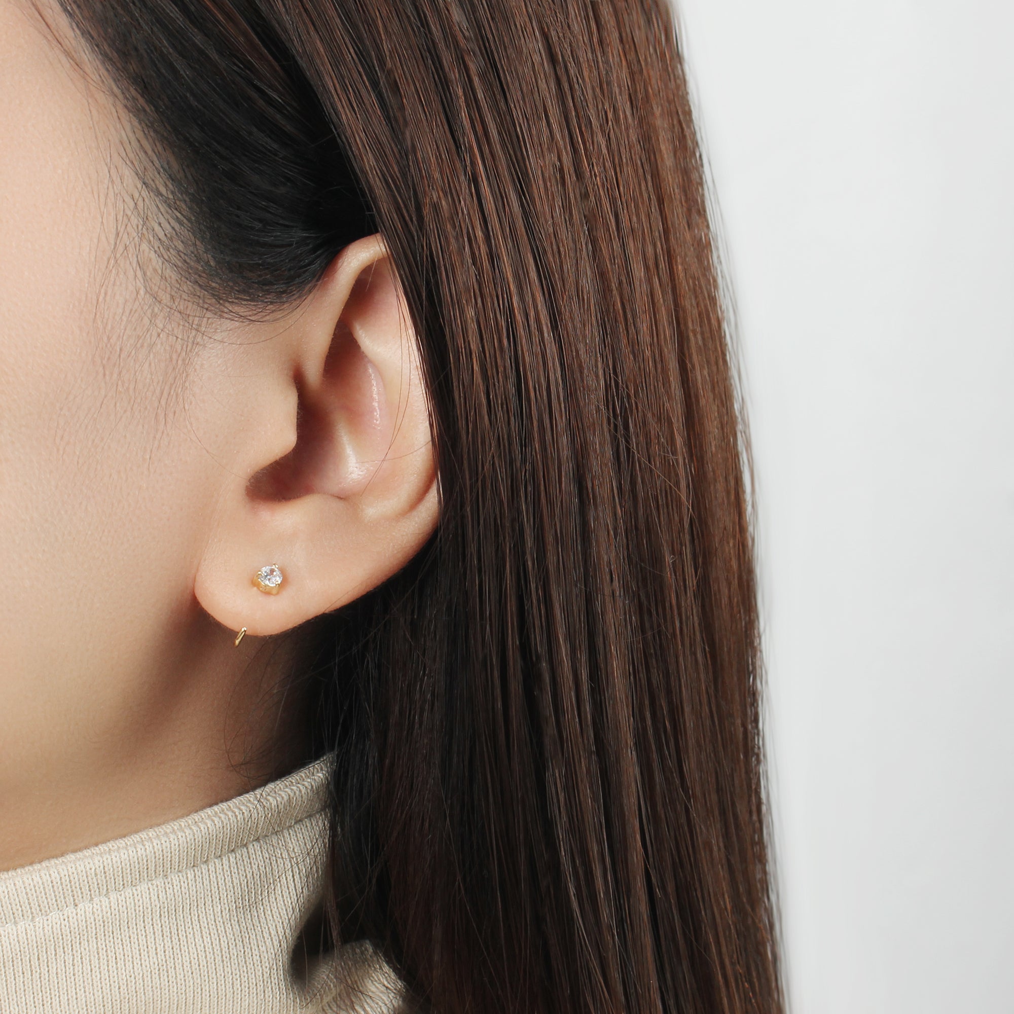 Radiant Crystal Stud Earrings STS-5804