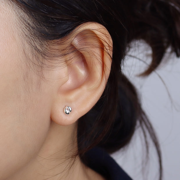 Polished Love Knot Stud Earring STS-7240