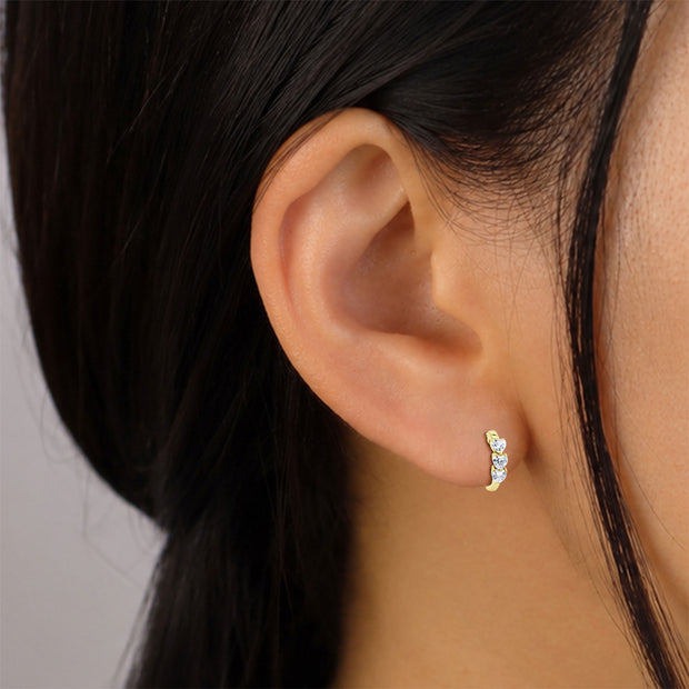 Shiny Heart Curved Stud Earring STS-7478